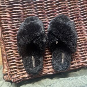 Banana Republic Slippers